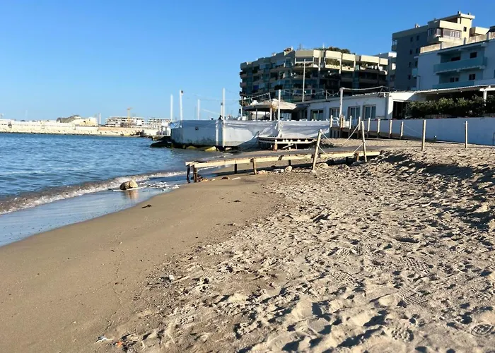 Comfort Near The Sea *